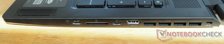 Правая сторона: USB-C 3.2 Gen 2 (DisplayPort), картридер, Thunderbolt 4, HDMI 2.1, слот замка Kensington