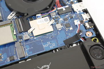 Второй слот M.2 2280 поддерживает PCIe 3.0