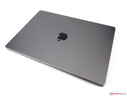 Apple MacBook Pro 16 2023. Тестовый образец предоставлен компанией Apple