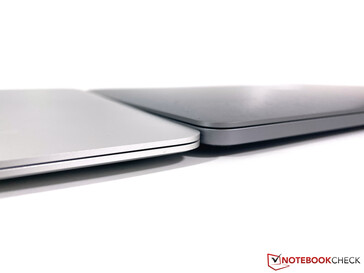 MacBook Pro 13 (справа) и MacBook Air (слева)