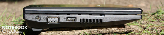 Слева: AC, VGA, USB 2.0