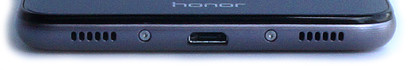Снизу: динамик, micro-USB