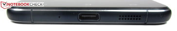 Снизу: порт USB Type-C