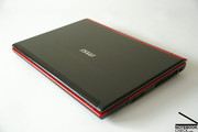 Производитель  MSI оборудовал Megabook GX620, приемника GX600, новым корпусом и новым обликом.