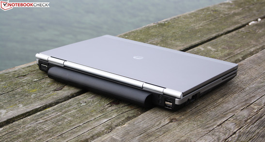 HP EliteBook 2560p (LG666EA): В пользу самого маленького из EliteBook-ов говорят качество сборки, отличные устройства ввода и длительное время автономной ра