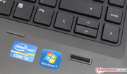 Считыватель отпечатков пальцев позволяет защитить ноутбук от несанкционированного доступа.