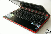 Следующая особенность GX620 – это магнитный закрывающий механизм ноутбука, который очень хорошо функционирует.