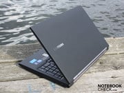 Бизнес ноутбук начального уровня Samsung Series 2, модель 200B5B-S01DE, стоит около 700 Евро.