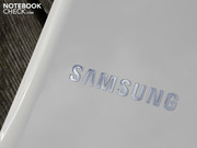 Samsung верит в это и смело вступает на новые дизайнерские территории.