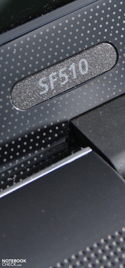Samsung SF510-S02DE: Волнообразный край доминирует.