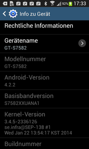 Смартфон работает под управлением Android 4.2.2.