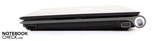 Справа: USB, привод Blu-Ray дисков, VGA