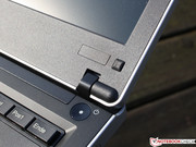 Самый дешевый из ThinkPad-ов сохранил свою жесткость, однако на нем нет разъема для подключения док станции, как и ряда других важных интерфейс