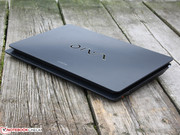 Ноутбуки Sony Vaio серии F не обязательно покрыты лаком с головы до ног: