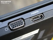 Видеосигнал можно вывести на внешний монитор при помощи HDMI или VGA.