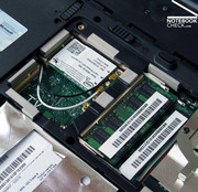 Ноутбук оснащен 4096 Мб оперативной памяти.