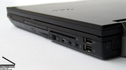 Dell Latitude E6500 имеет все важные порты прямо на корпусе, в том числе цифровой порт дисплея и eSATA.