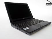 В обзоре Fujitsu-Siemens Lifebook P7230 ноутбук, предоставленный: