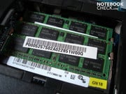 В X500-121 установлено восемь Гб оперативной памяти DDR3 (два модуля по 4 Гб).