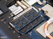 Хорошая производительность в сочетании с 4 Гб оперативной памяти DDR3 делает ноутбук очень неплохим в современных компьютерных играх.