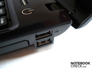 Порты USB справа могут мешать друг другу при использовании.