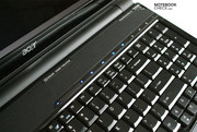 Данный ноутбук Acer имеет дополнительные кнопки на клавиатуре.