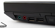 На интерфейсы стоит обратить внимание - они включают в себя четыре порта USB 2.0, FireWire, и HDMI.