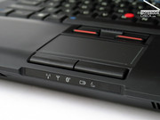 В то время как клавиатура может местами прогибаться, тачпад и трекпоинт выполнены с обычным для Thinkpad качеством.