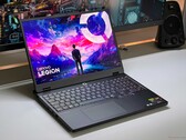 Обзор игрового ноутбука Lenovo Legion 5 15IRX10 - Блестящий OLED-дисплей и RTX 5070 за 1499 евро