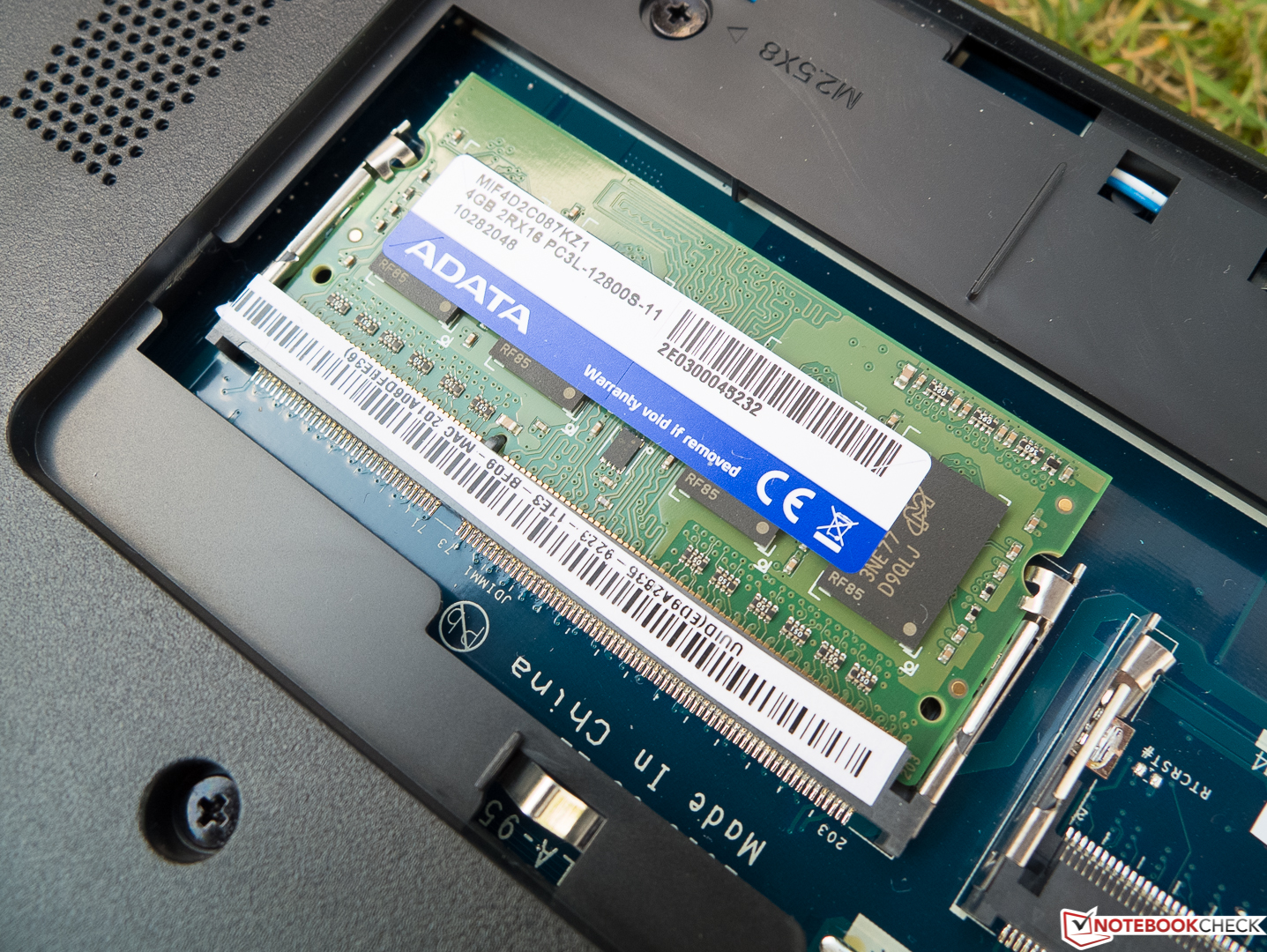 Слот памяти купить. Acer Aspire e1 572g Оперативная память. Acer Aspire 3 Оперативная память. Acer Aspire 5742g Оперативная память. Ноутбук Acer Aspire e15 слоты для ОЗУ.