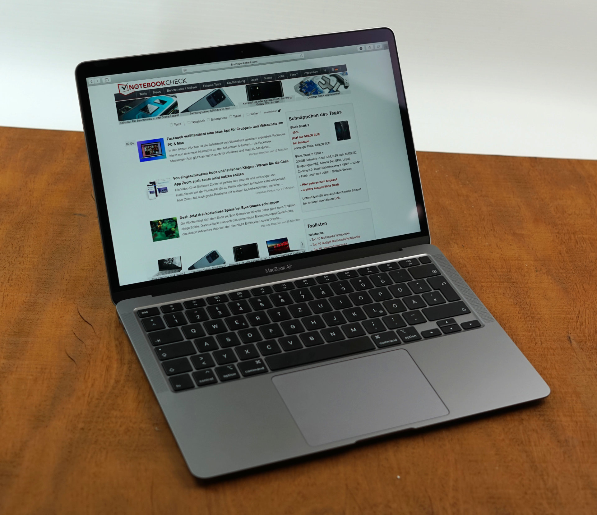 macbook air i5 space grey