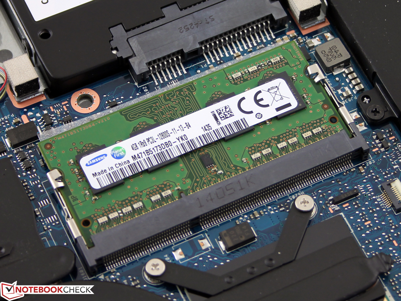 Количество слотов оперативной памяти. Слот DIMM ddr3. Слот so-DIMM. Оперативная память для ноутбука асус x554n. Оперативная память для ноутбука ASUS k513e.