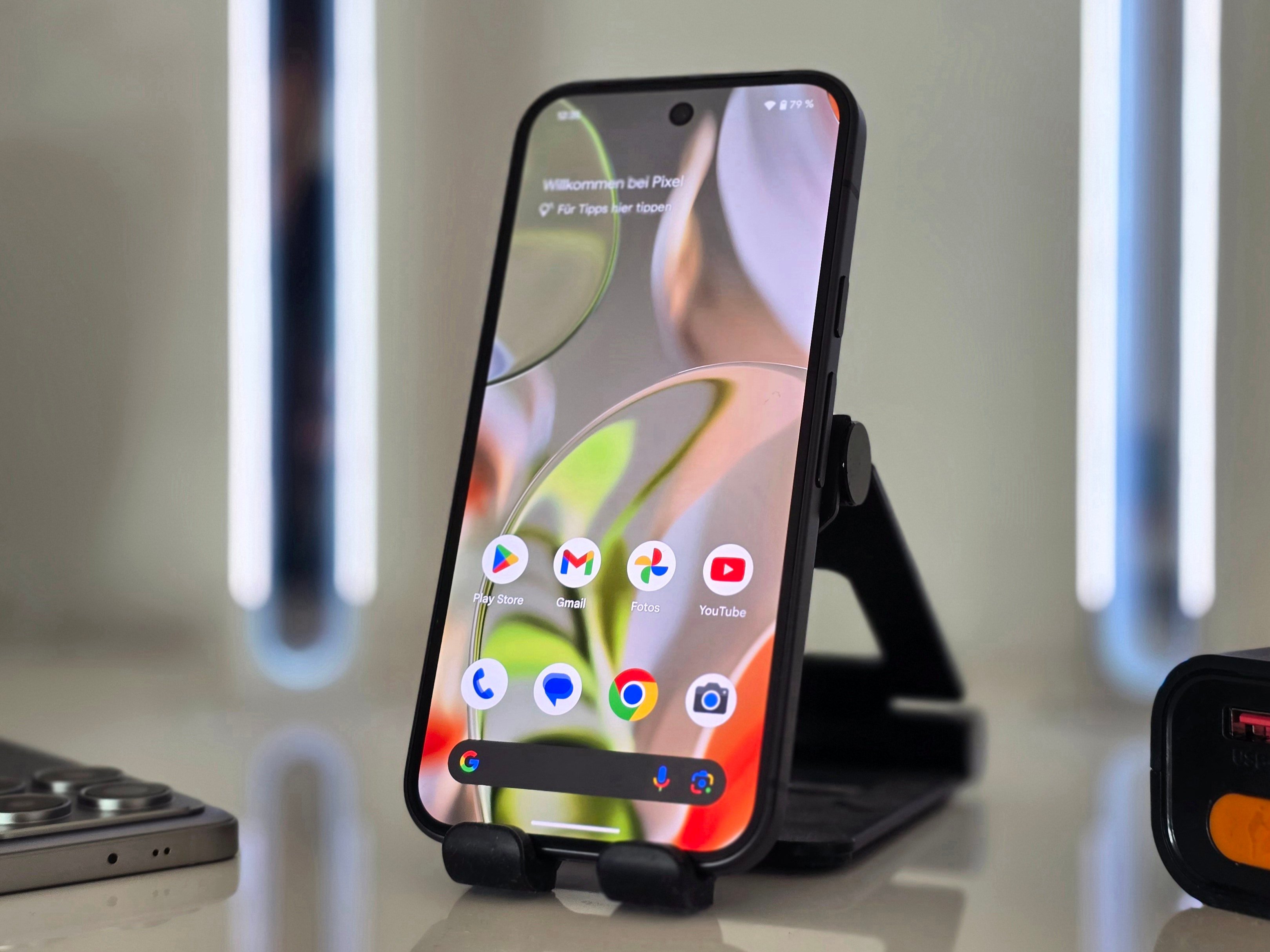 Обзор Google Pixel 9 - Компактный смартфон Google выбрал ошибочный путь ...