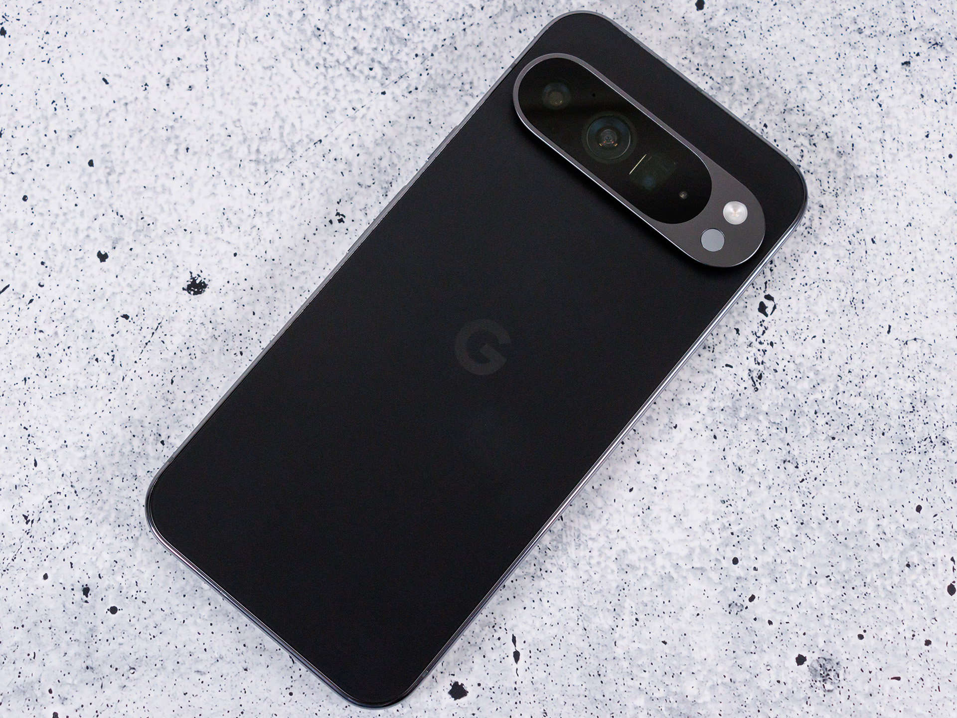 Google Pixel 9 Pro – Noir – Occasion (très Bon état) – Fabriqué En France