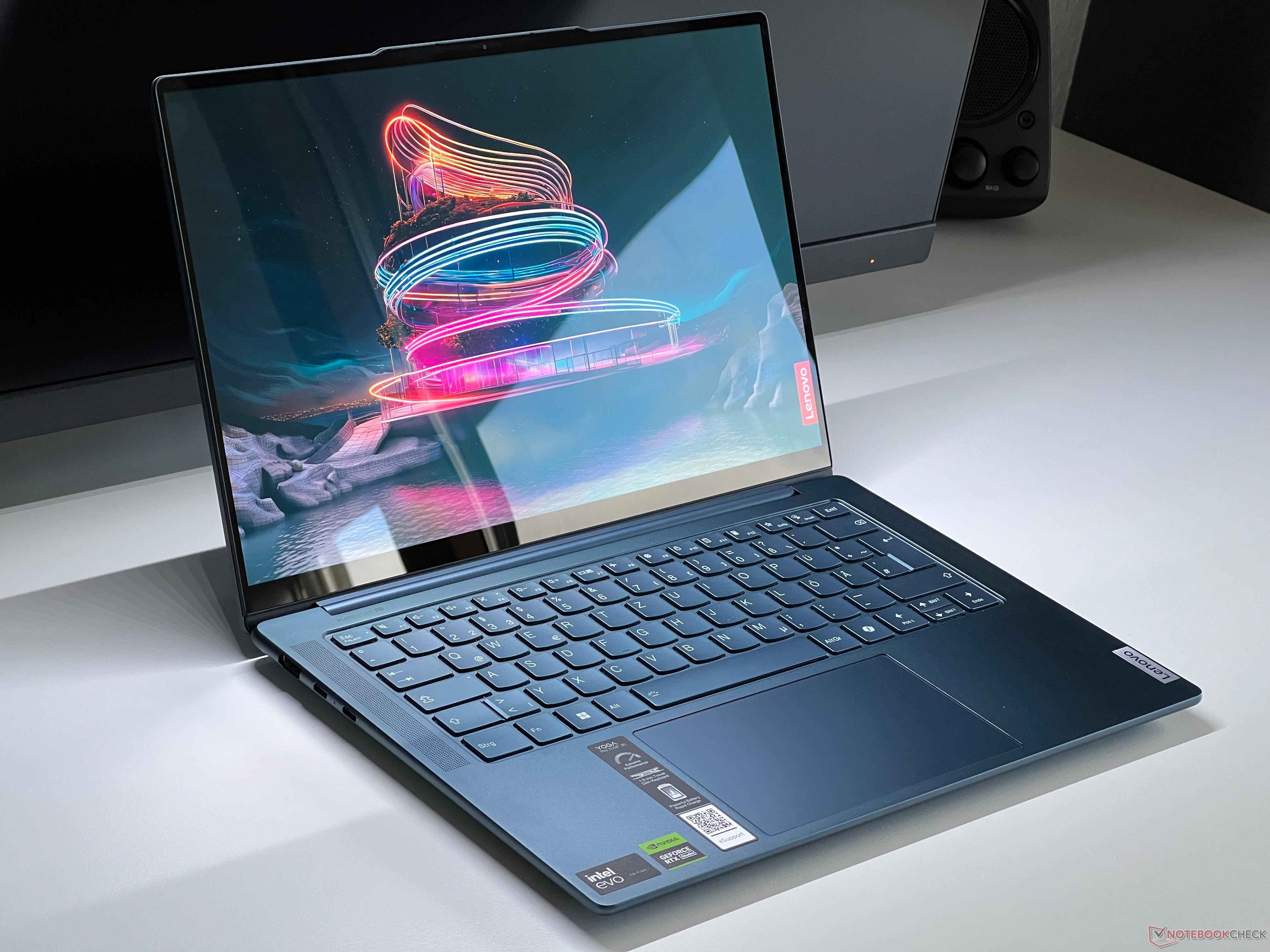 Обзор Lenovo Yoga Pro 7 14 - Мультимедийный ноутбук со 120-Гц OLED