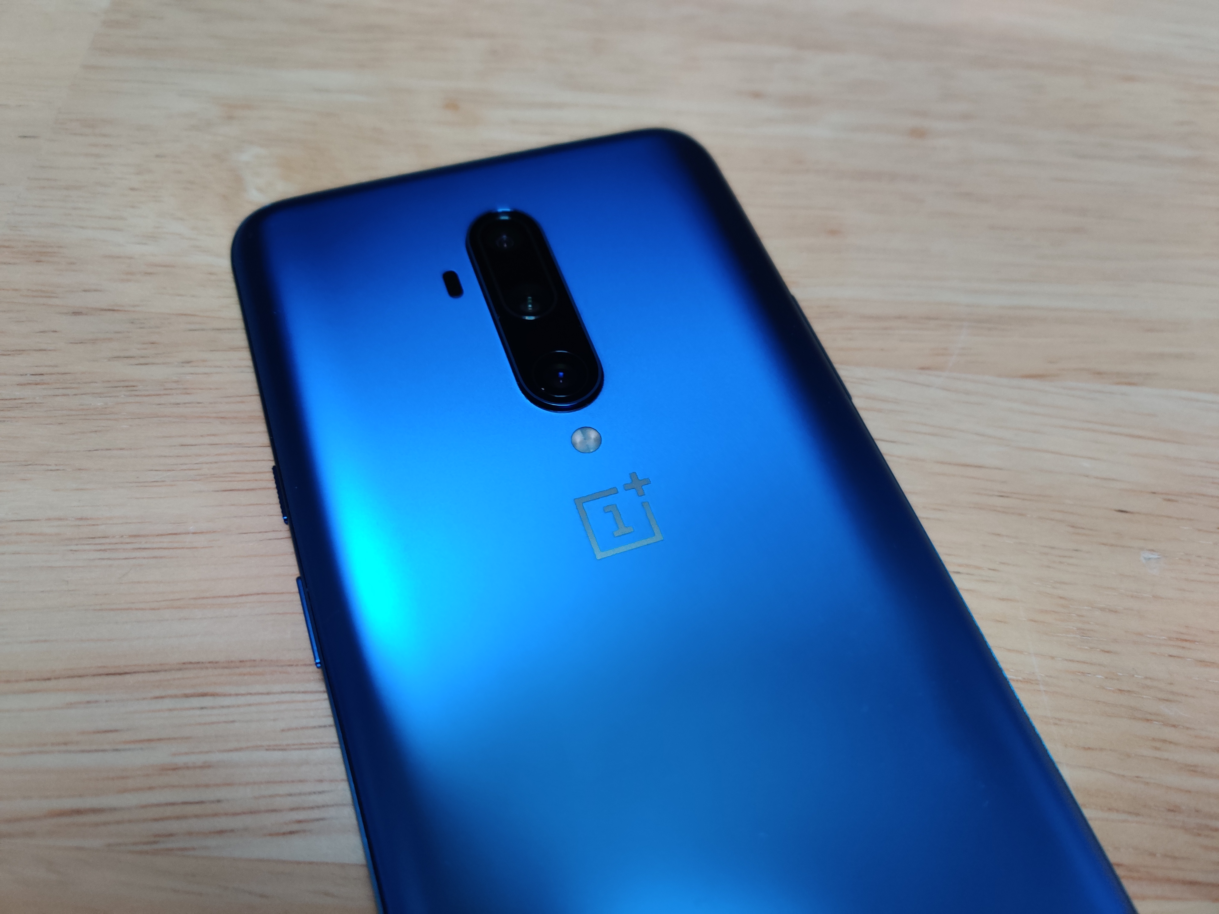 Смартфон OnePlus 7T Pro. Обзор от Notebookcheck - Notebookcheck-ru.com