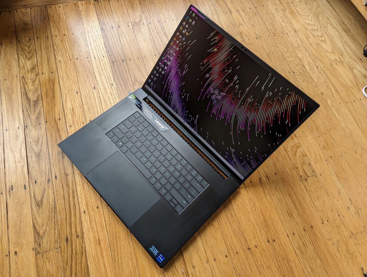 Обзор Razer Blade 18 (i9-13950HX, GeForce RTX 4070): Компактнее 17-дюймовых конкурентов