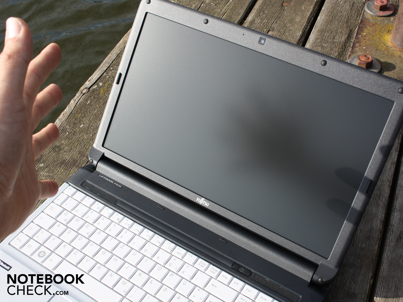 Ноутбук с матовым экраном. LIFEBOOK a530. Фуджитсу Лайфбук а530. Ноутбук Fujitsu LIFEBOOK a530. Fujitsu a Series a530.