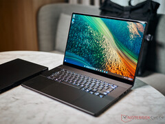 Модель ProArt P16 неоднократно обновлялась с момента своего появления на рынке более года назад. (Источник изображения: Notebookcheck)