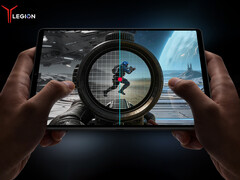 По сообщениям, третьим цветовым вариантом планшета станет зеленый лайм. На фото: промо-картинка, демонстрирующая игру, запущенную на планшете.