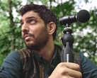 Беспроводной микрофон Shure MoveMic 88 Plus помогает создателям записывать более чистый звук на смартфоны, камеры и ноутбуки. (Источник изображения: Shure)