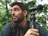 Беспроводной микрофон Shure MoveMic 88 Plus помогает создателям записывать более чистый звук на смартфоны, камеры и ноутбуки. (Источник изображения: Shure)