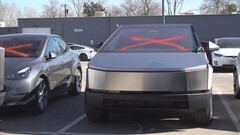 Обезображенный кибертрак Tesla. Полиция Колорадо арестовала подозреваемого, связанного с несколькими нападениями на магазин Tesla (Источник изображения: CBS Colorado)