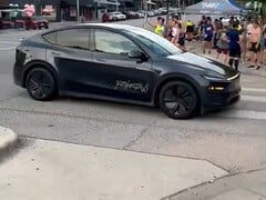 Роботакси Tesla без водителя на улицах Остина. (Источник изображения: TerrapinTerpene/X)