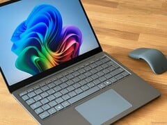Избыточный и слишком дорогой? - Обзор Microsoft Surface Laptop 13 с процессором Snapdragon X Plus