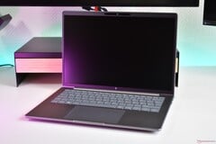 Ноутбук HP ZBook 8 G2a 14