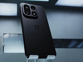 Флагманский OnePlus 15. (Источник изображения: OnePlus)