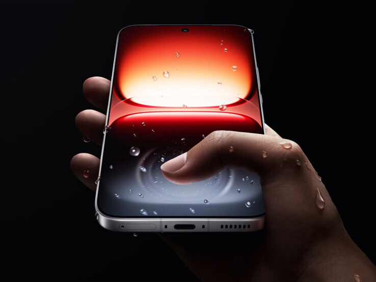 Модель iQOO 15 оснащена AMOLED-дисплеем с частотой 144 Гц (Источник изображения: iQOO)