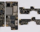 Материнская плата предполагаемого складного iPhone Ultra; изображение, вероятно, отредактировано с помощью ИИ