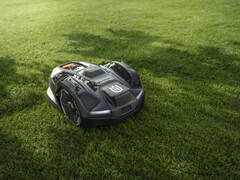 Husqvarna выпускает Automower 405XE NERA и другие газонокосилки-роботы, чтобы начать садовый сезон 2025 года (Источник изображения: Husqvarna)